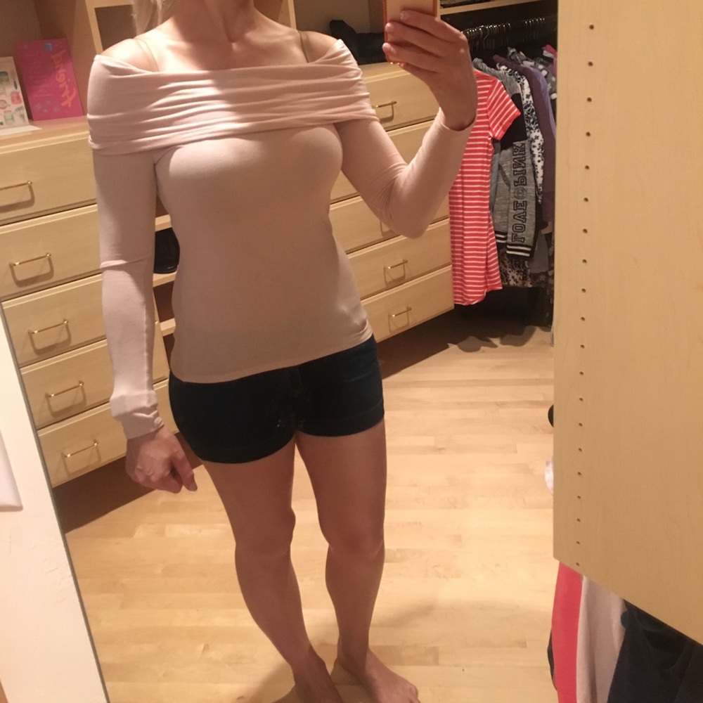New Bcbg MaxZazria top